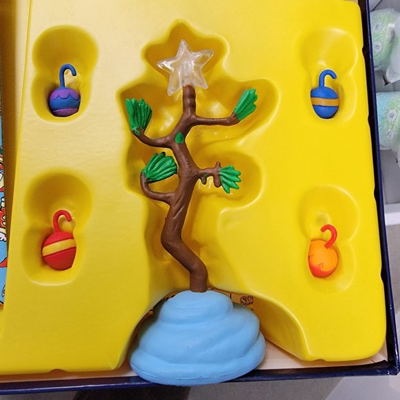 A Charlie Brown Christmas Game Figures Charlie Brown Lucy Snoopy Linus Decorate - Picture 6 of 12